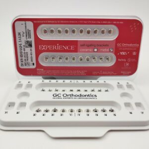 Caso de brackets Experience metálico GC Orthodontics